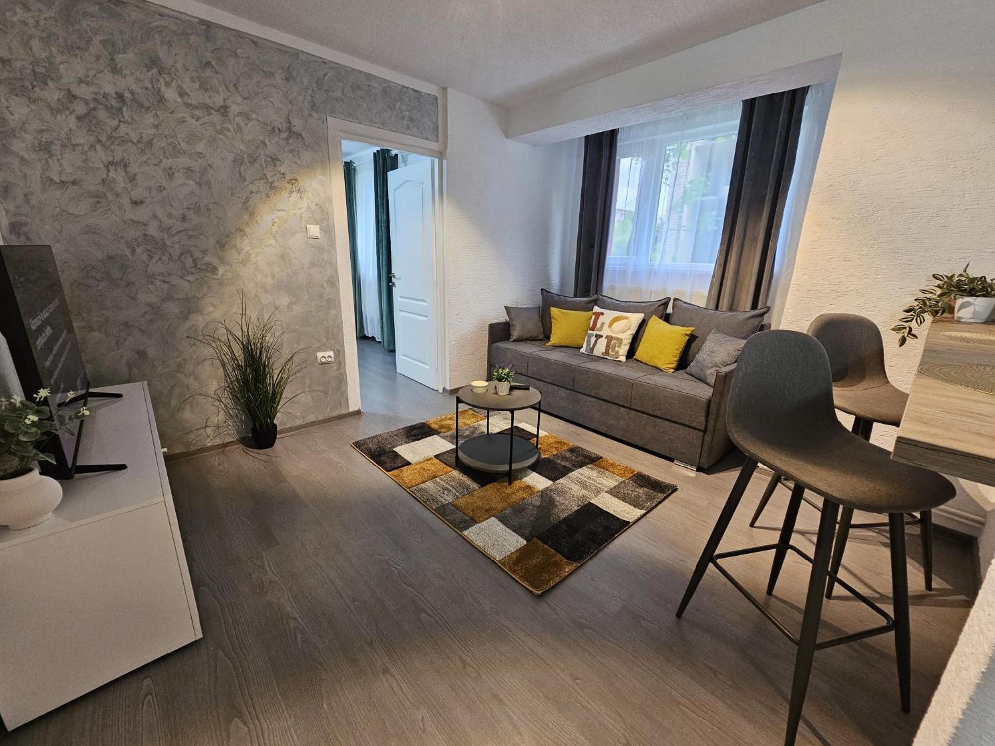 Mona Central Apartment Hunedoara Exteriér fotografie
